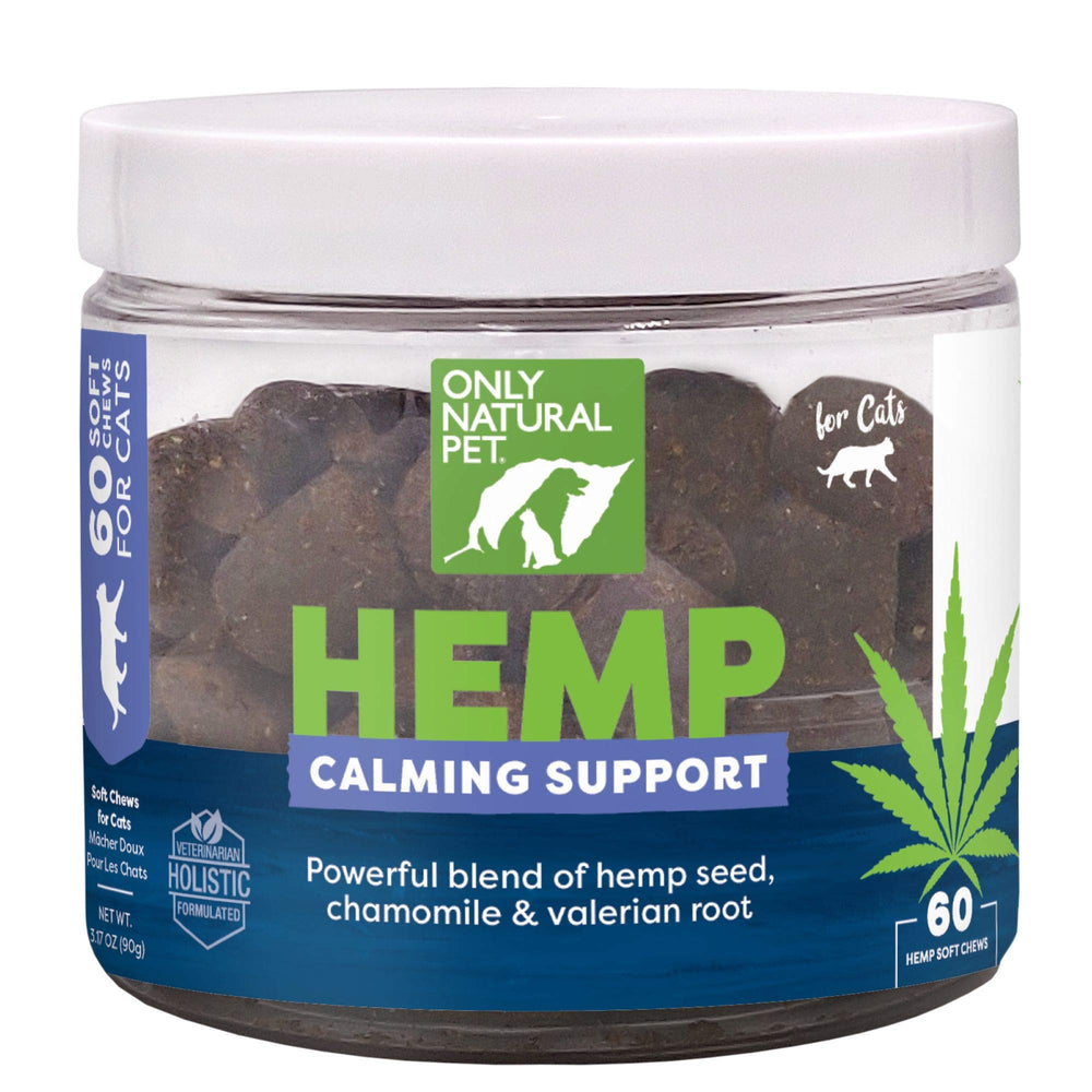 Only Natural Pet Calming Hemp Soft Chews bottle for cats promotes relaxed travel moments.