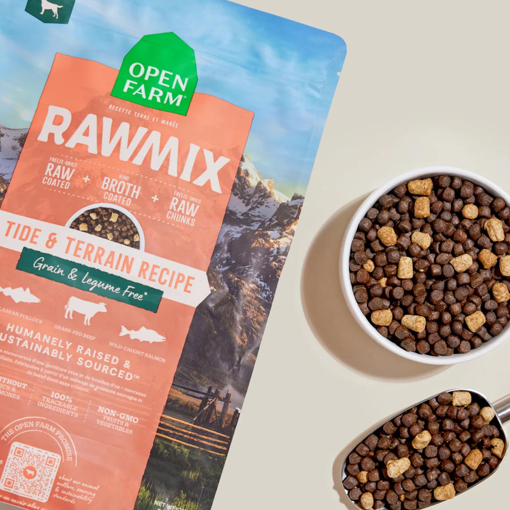 Open Farm bone-broth-coated-kibble close-up – enhanced palatability and savory aroma.
