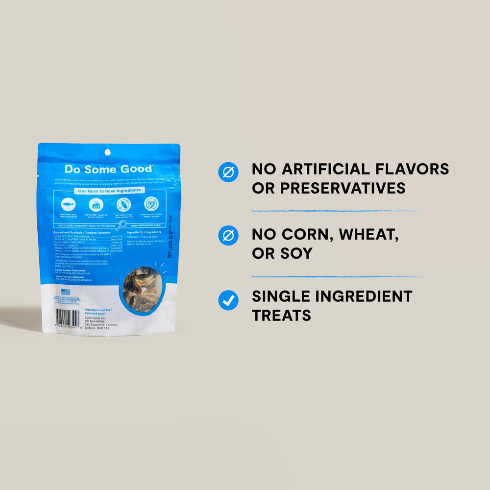 Open Farm resealable pouch freshness keeps treats tasty between rewards.