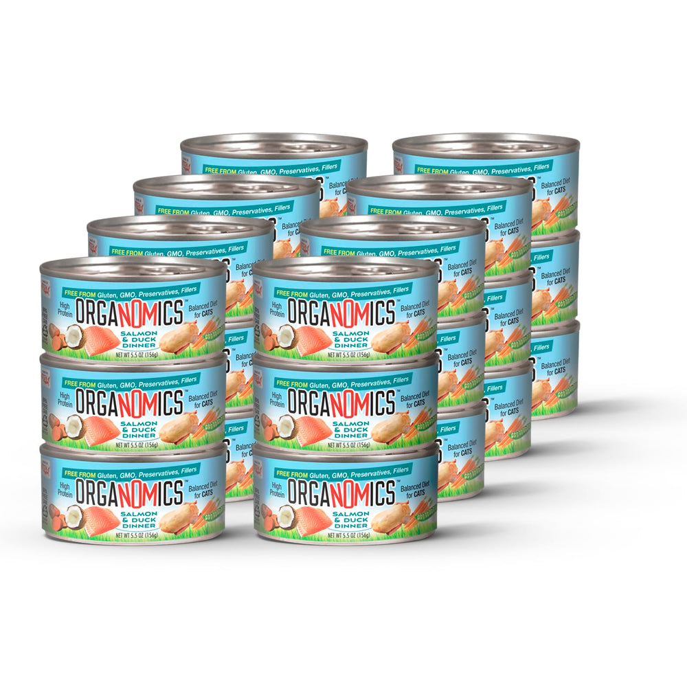 OrgaNOMics salmon-duck dinner can close-up for protein-rich cat nutrition.