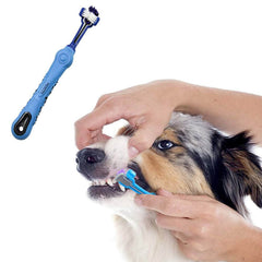 Orgrimmar ergonomic rubber handle close-up highlights secure grip during brushing sessions.