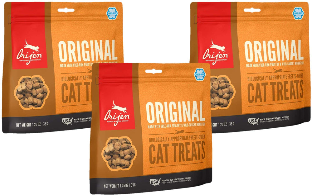 ORIJEN Original Cat Treats freeze-dried bags show a protein-rich reward for training
