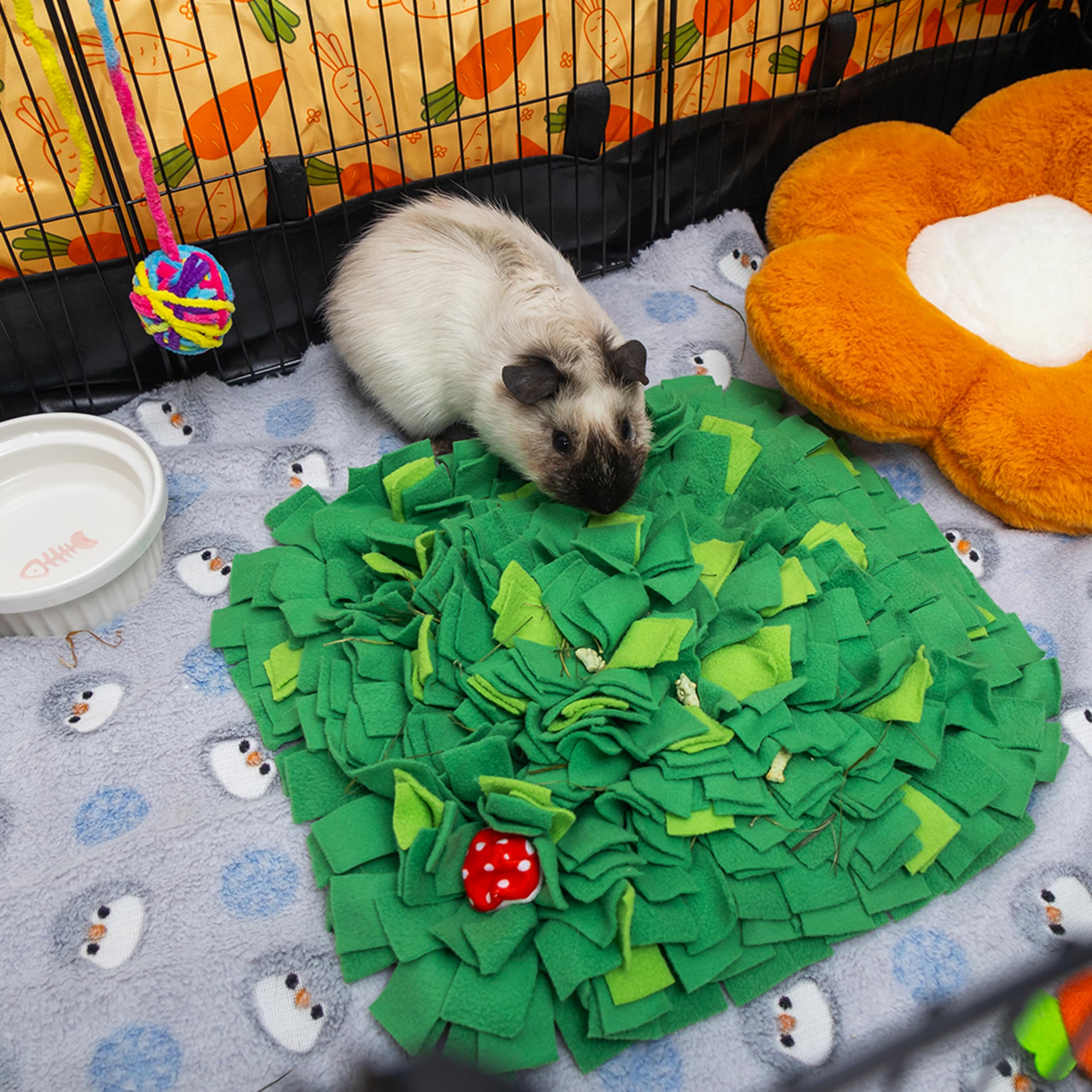 ORZECHKO Rabbit Foraging Mat in use with small pet demonstrates interactive play.