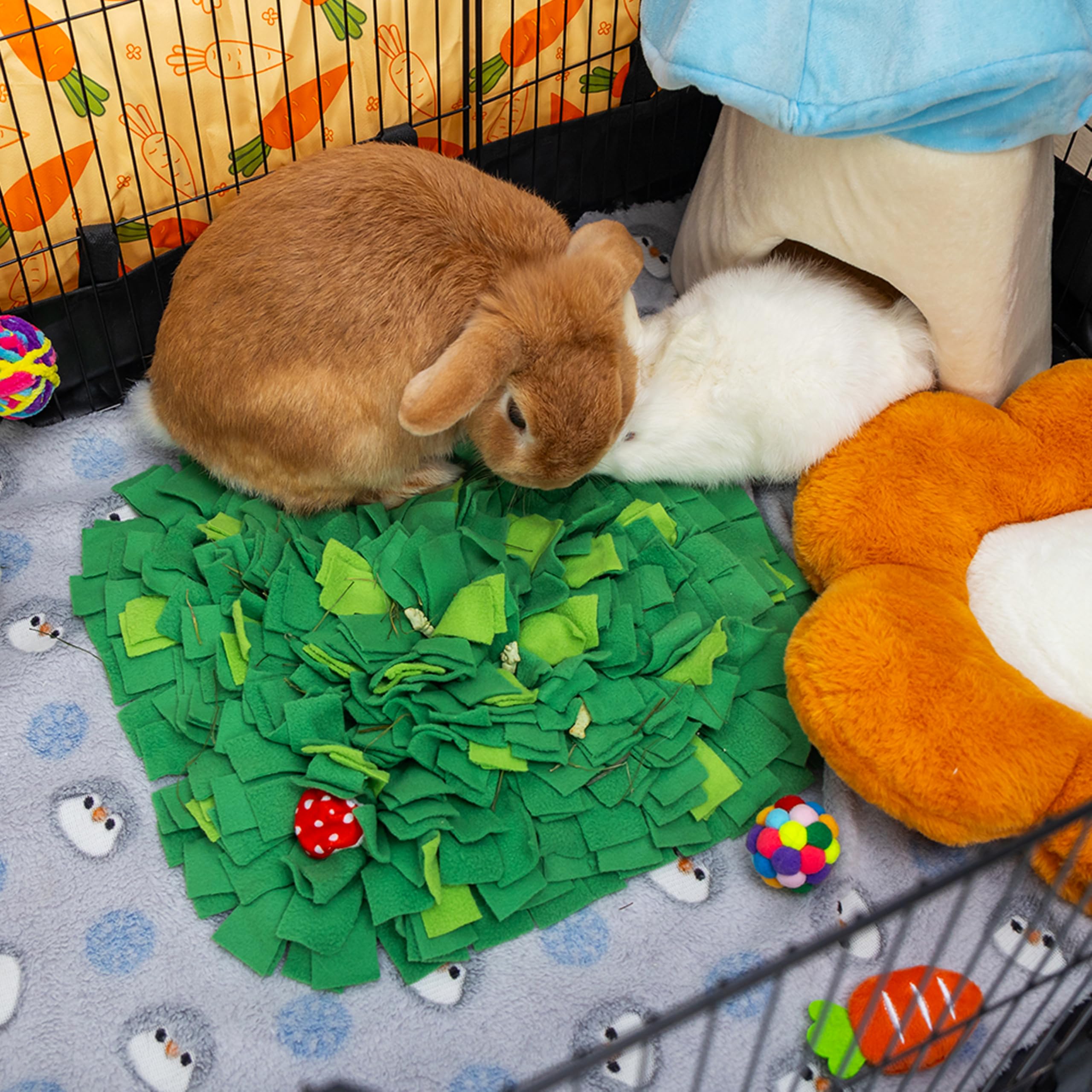 ORZECHKO Rabbit Foraging Mat soft fleece close-up highlights pet-friendly material for comfy play sessions.