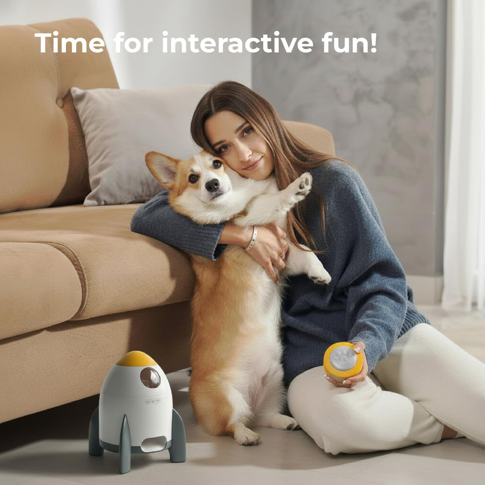 OtterVerz 11 remote button close-up for long-range interactive play