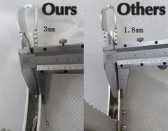 Ouronehome wide-jaw snake catcher grips reptiles gently with minimal stress.