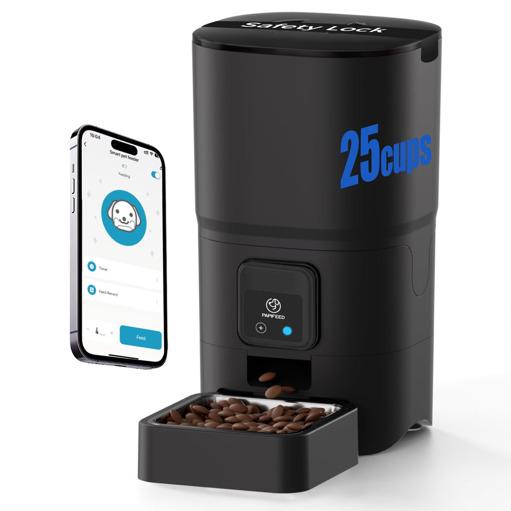 PAPIFEED 2.4G WiFi feeder front view enabling remote feeding convenience.