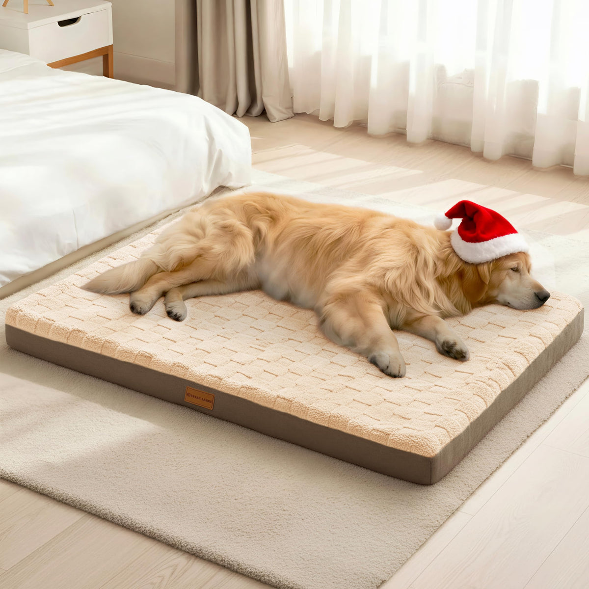 Patas Lague orthopedic XL dog bed cover close-up shows durable, easy-care fabric.