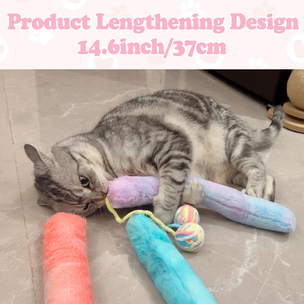 PATTEPOINT Cat Kicker Toy bell detail—yarn bell draws attention for focused play.