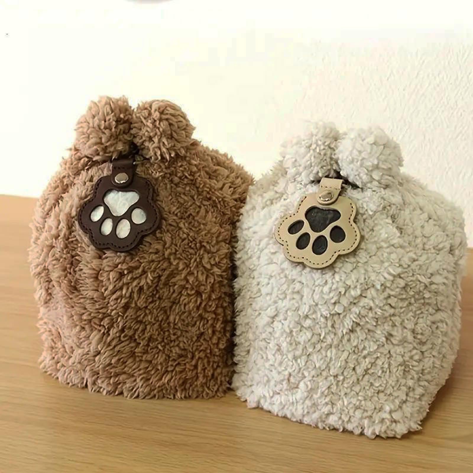 Paw-shaped leather pet fur keychain gift pack ready for sharing memories