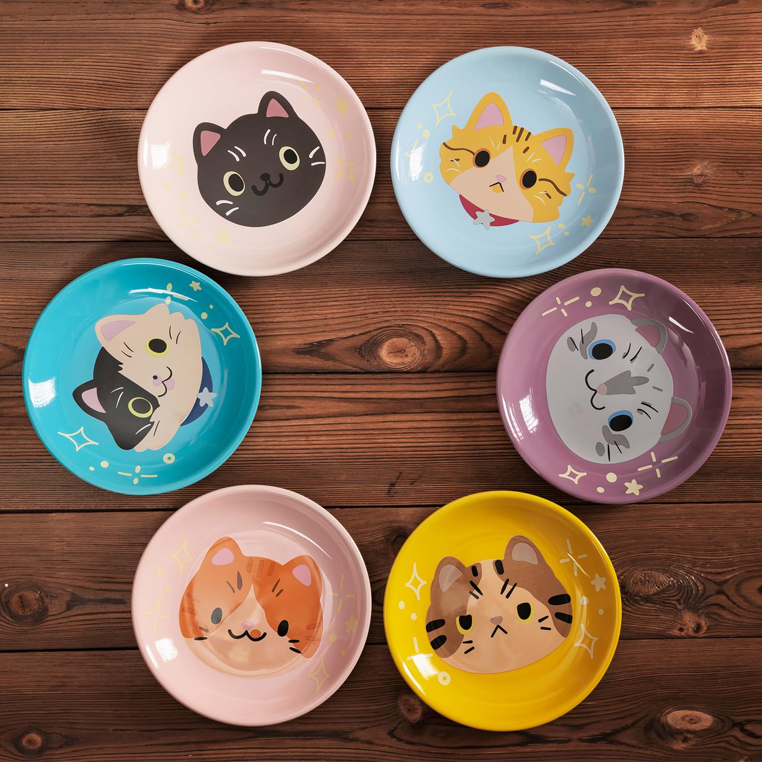 Pawdoer Ceramic Shallow Cat Dish wide opening emphasizes comfortable meals.