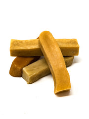 peaksNpaws Yak Cheese Himalayan Chews texture image emphasizes pliable yet sturdy bite for dogs