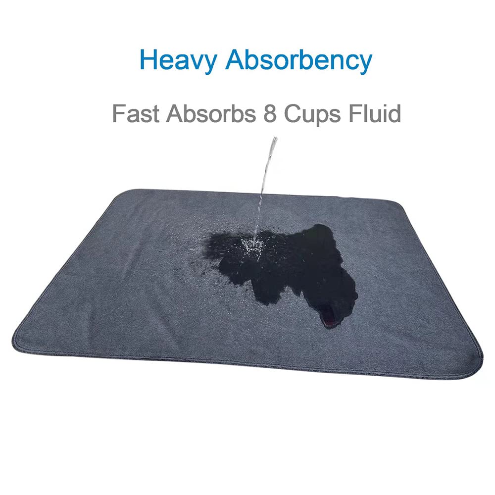 Peepeego absorbent layer close-up highlights quick soaking and stain-coverage features.