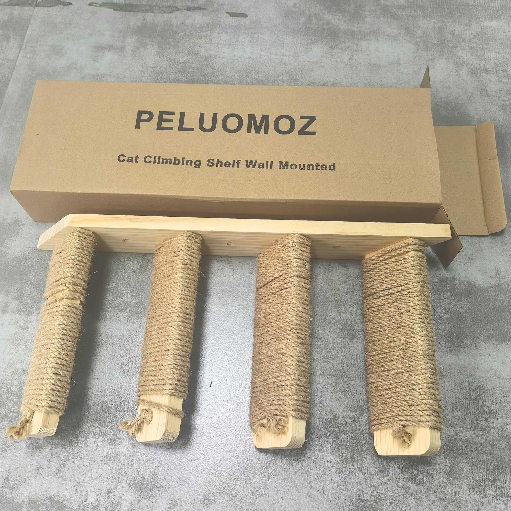 PELUMOZ-sturdy-wall-mount-support emphasizes secure mounting for active cats.