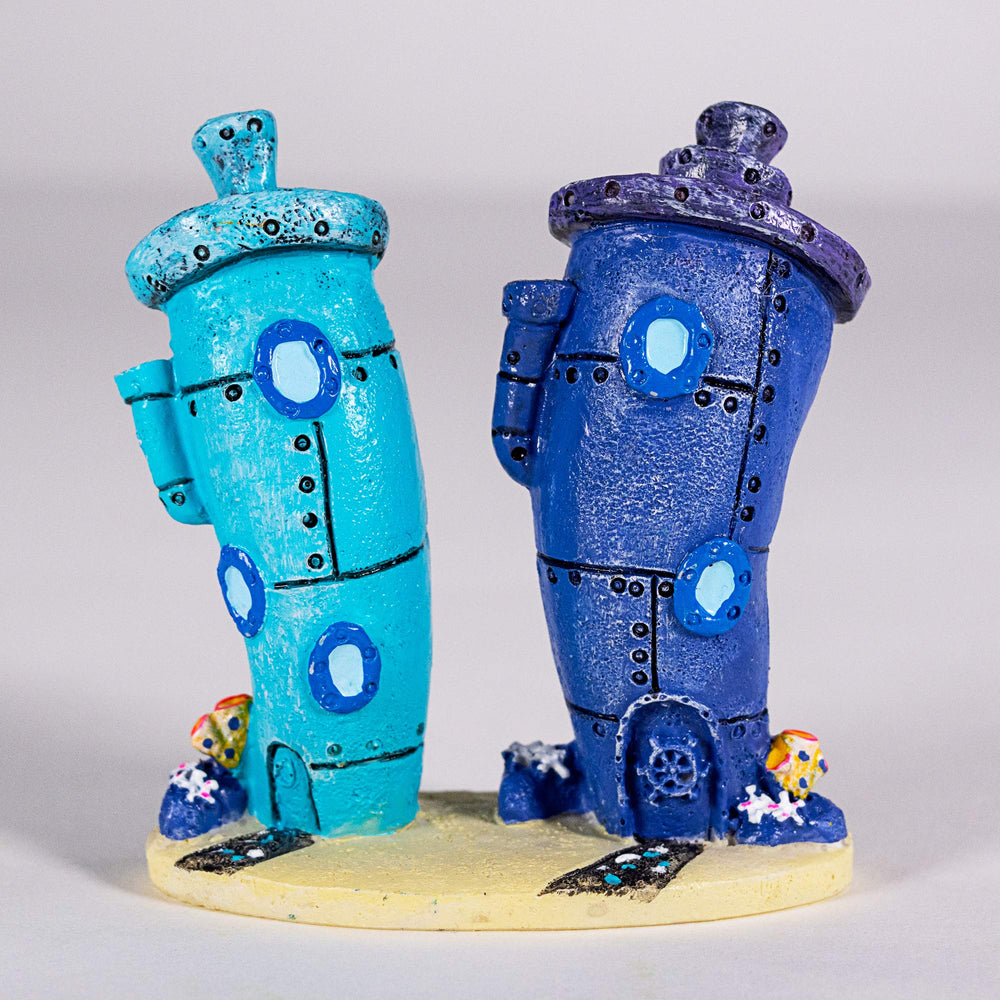 Penn-Plax SpongeBob Bikini Bottom cityscape adds colorful realism to your aquarium.