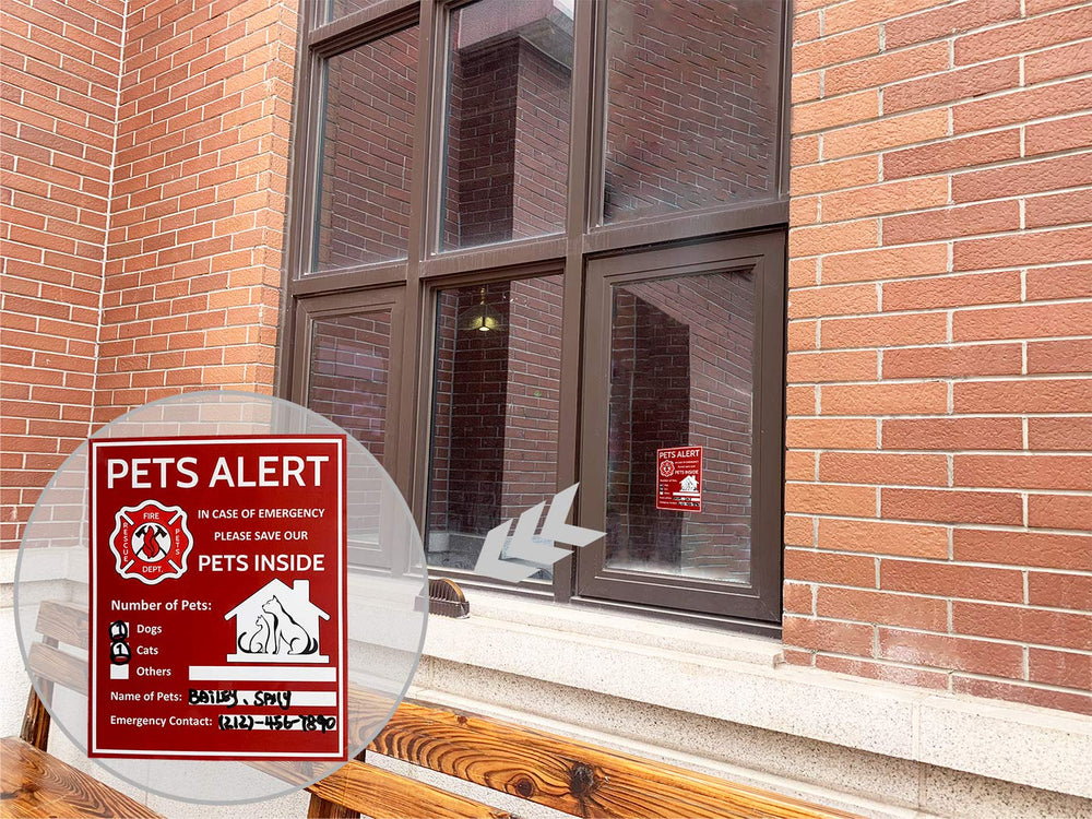 Periflowin pet alert key tag helps responders locate pets