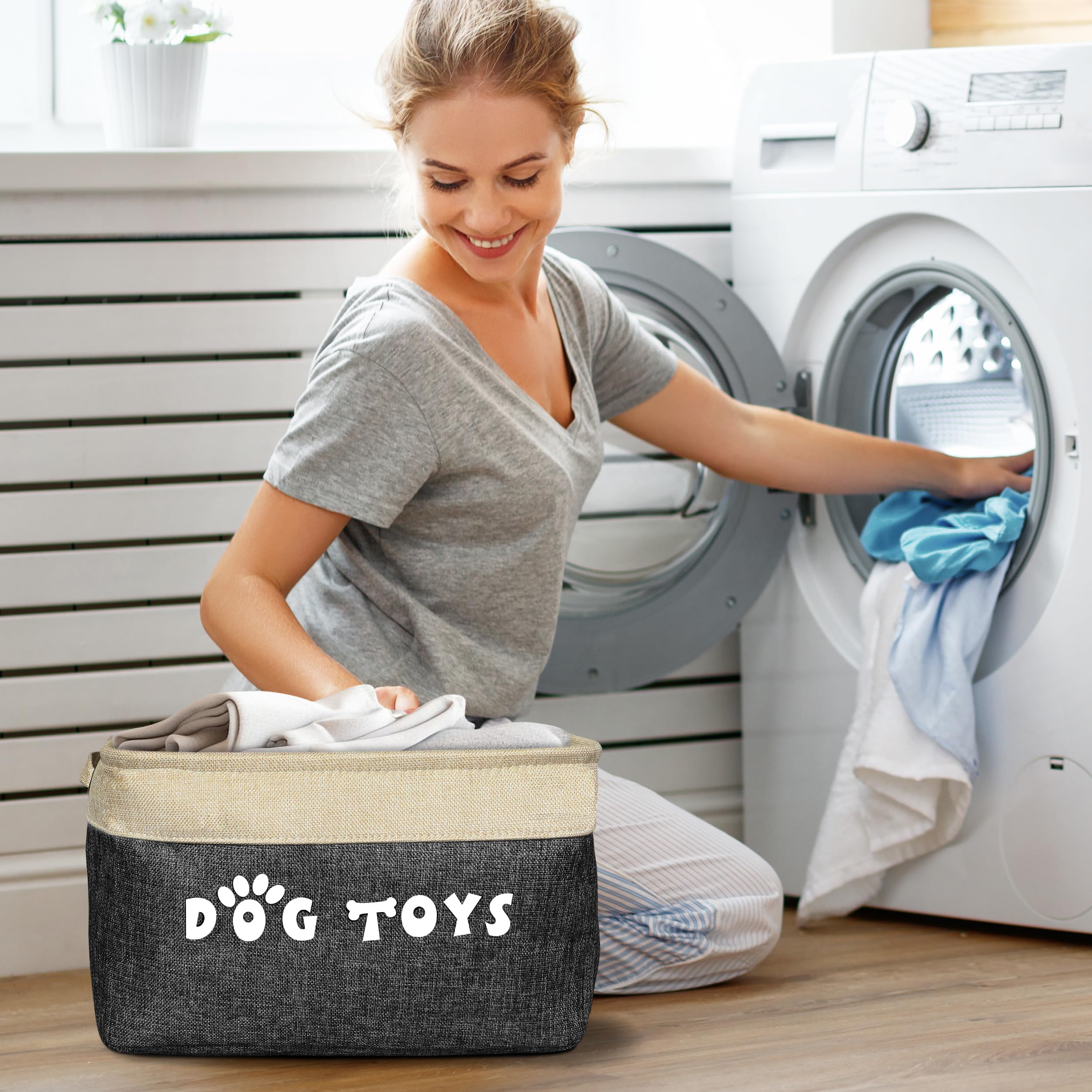 PET ARTIST multi-purpose storage for accessories organizes collars, leashes, grooming items.