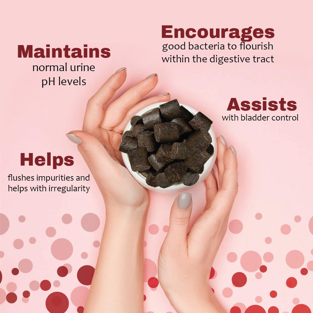 Pet Health Solutions Cranberry D-Mannose ingredients closeup emphasizes D-Mannose and cranberry synergy.
