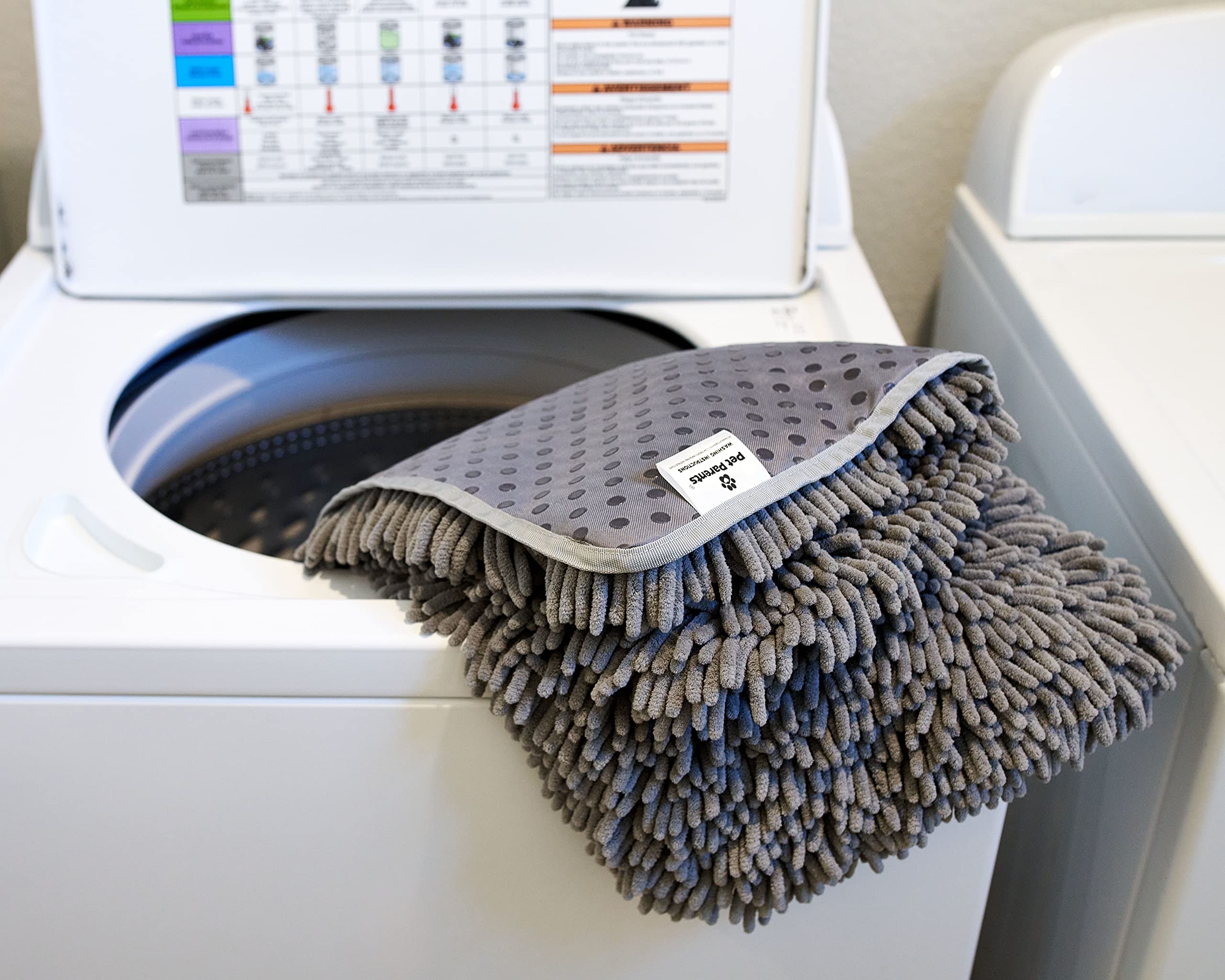 Pet Parents Forager Mat suitable for all life stages and pets.