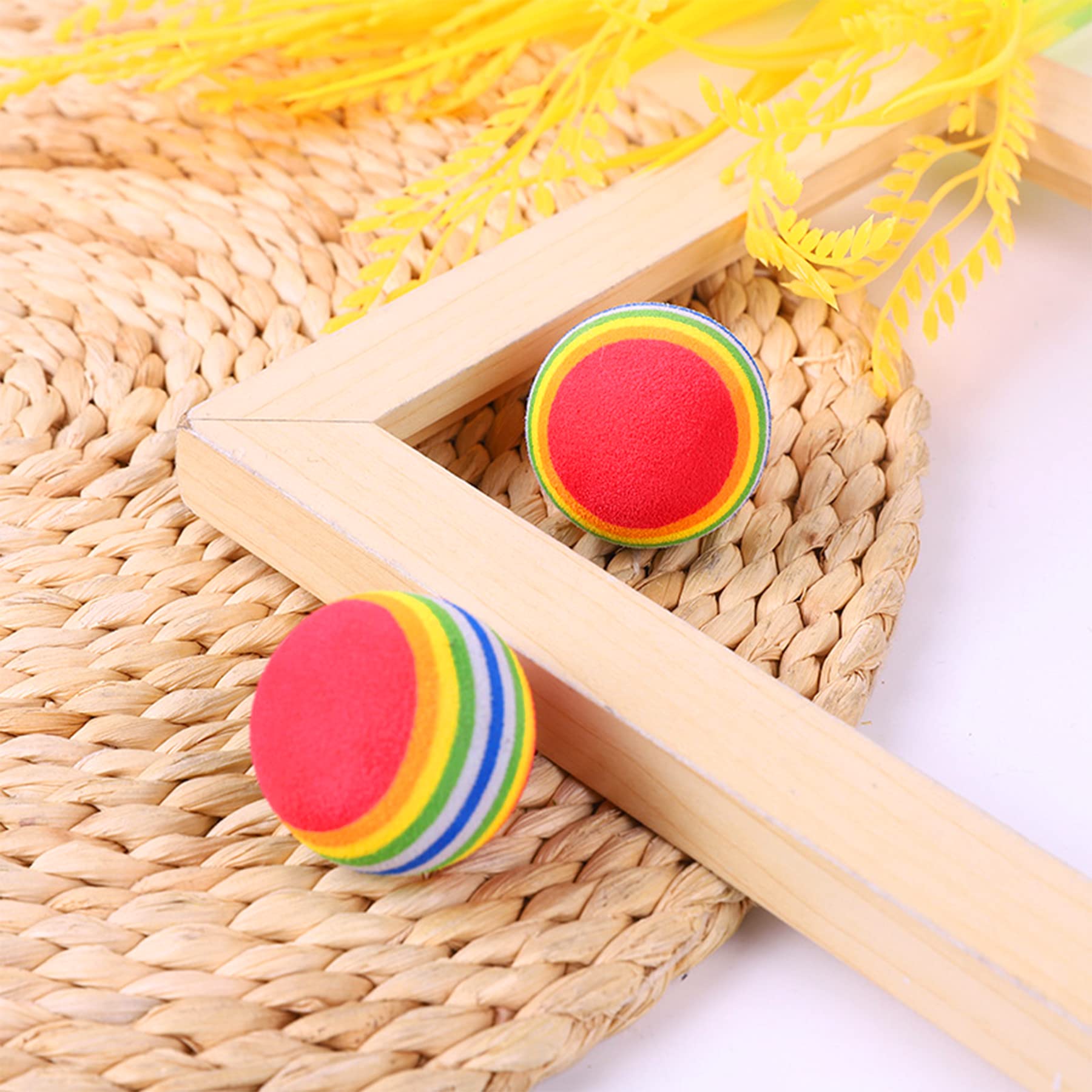 PET SHOW cat teething ball lightweight safe for gentle chewing.