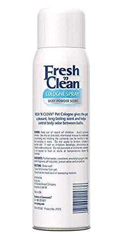 PetAg Fresh 'n Clean grooming-scene showing quick refresh between baths.