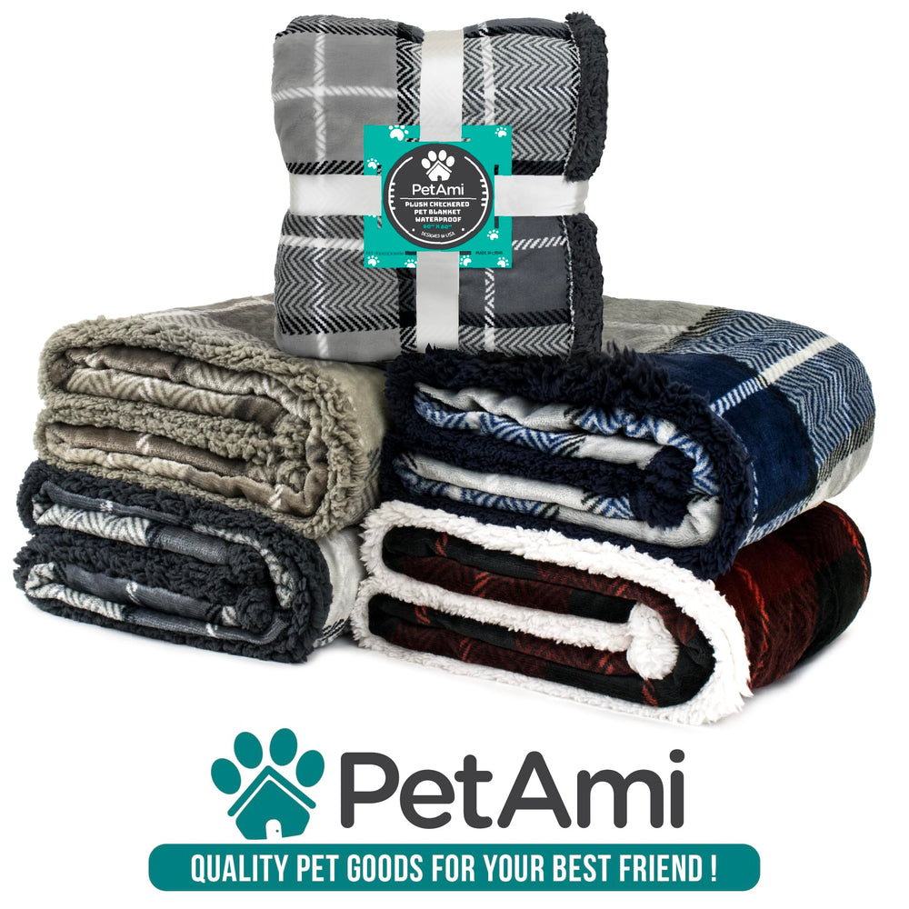 PetAmi navy blanket suitable for indoor and outdoor use
