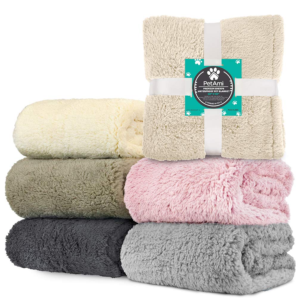 PetAmi pet blanket for dogs and cats offering cozy warmth and spill protection