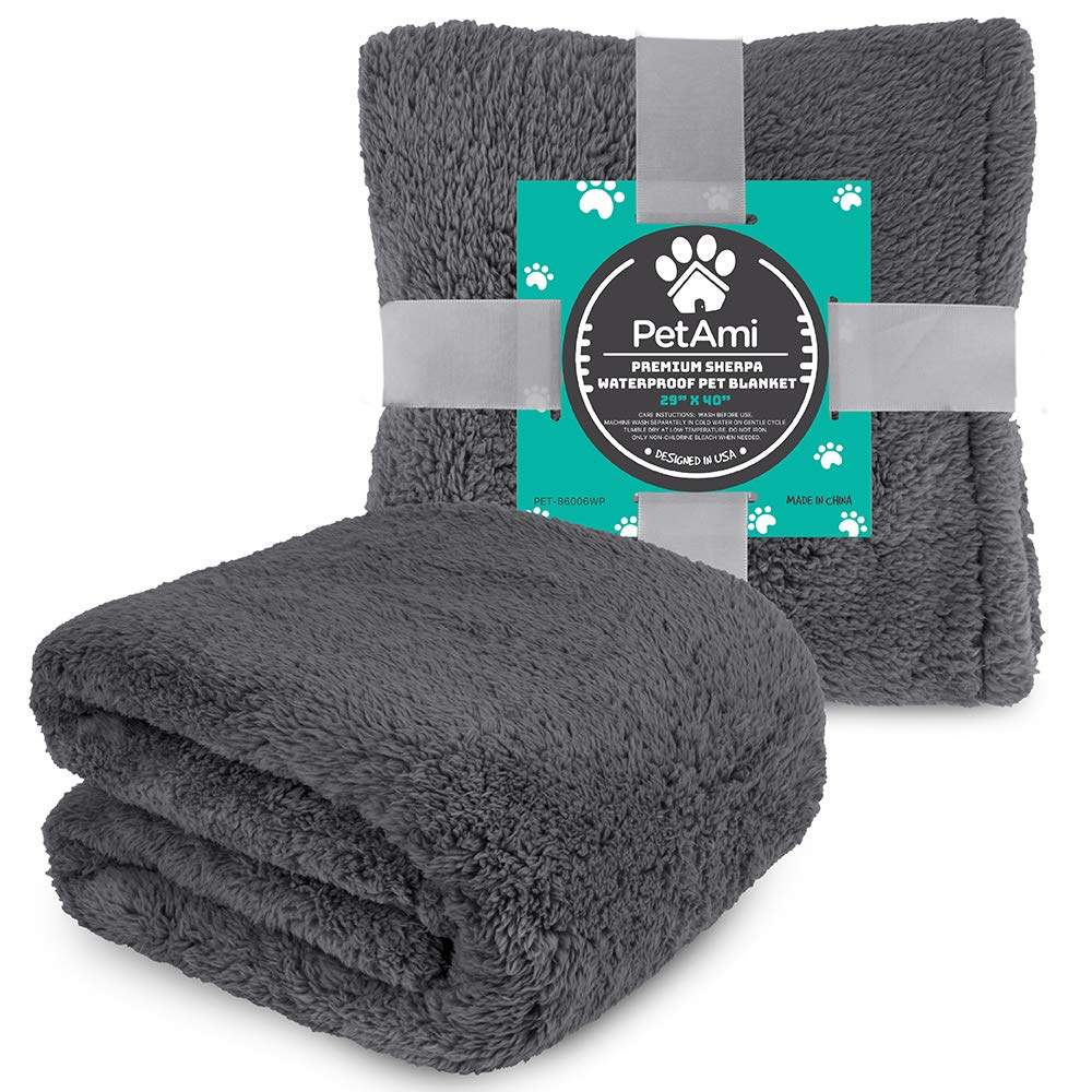 PetAmi fluffy microfleece side comfort during cozy lounge sessions.