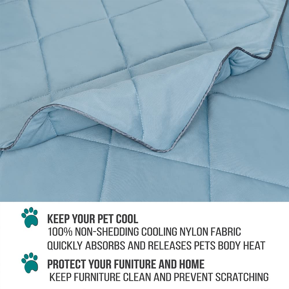 PetAmi Premium Cooling Dog Blanket crate-lining demonstrates protective layer versatility