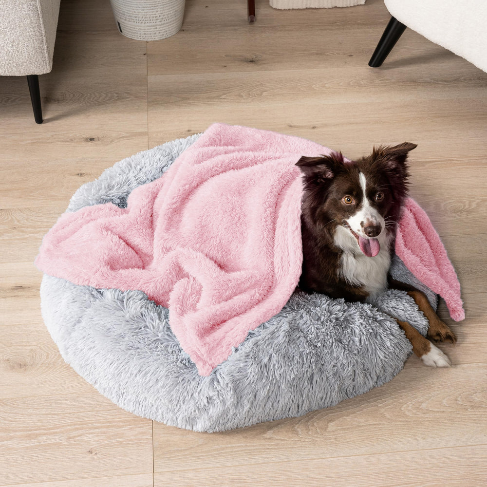 PetAmi reversible design blanket highlights soft sides for versatile comfort.