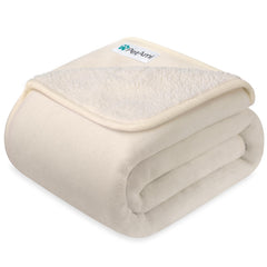 PetAmi reversible dog blanket shows sherpa warmth for cozy naps.