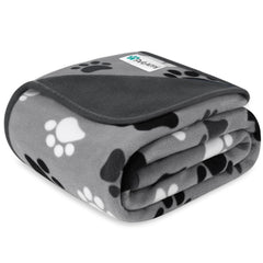 PetAmi waterproof pet blanket main cover protects furniture from spills.