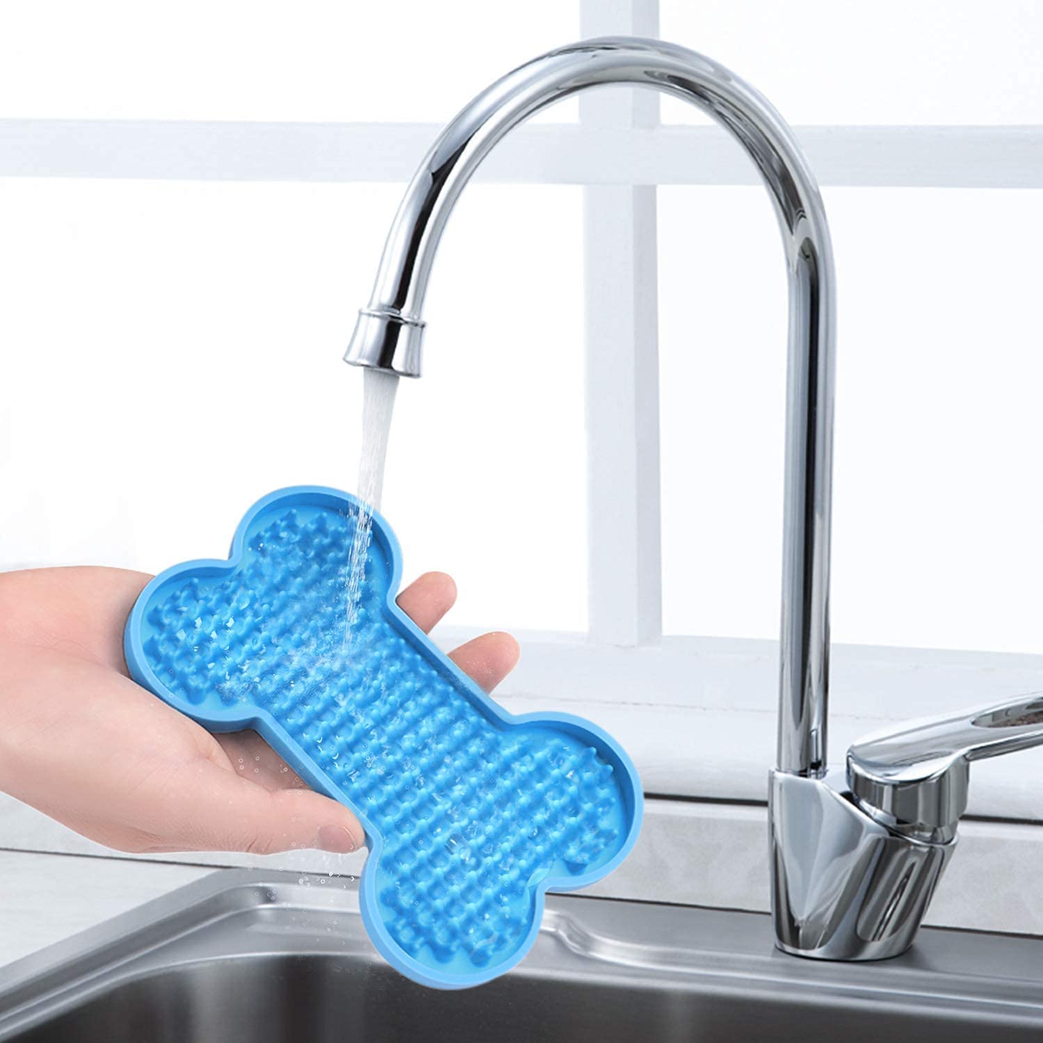 Petbank Lick Mat is dishwasher-safe for quick cleanup after yogurt treats.