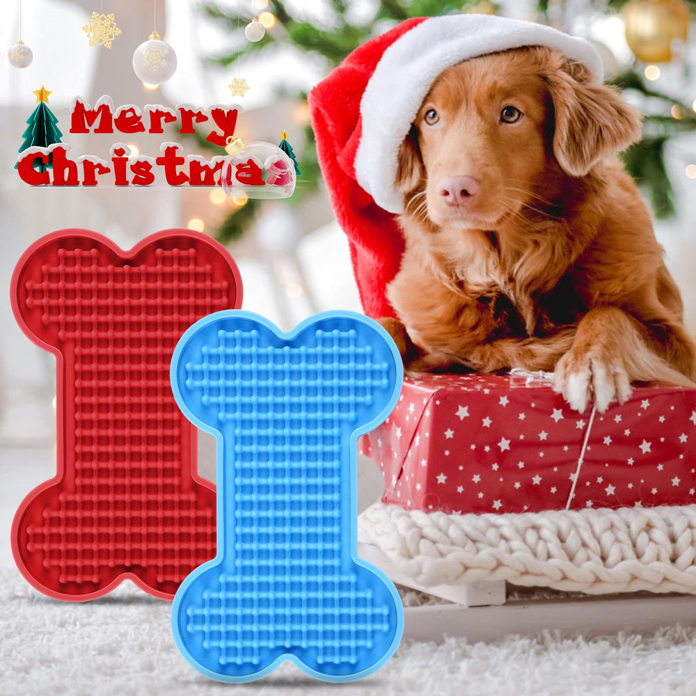 Petbank Lick Mat in red or blue fits modern spaces and promotes snack engagement.