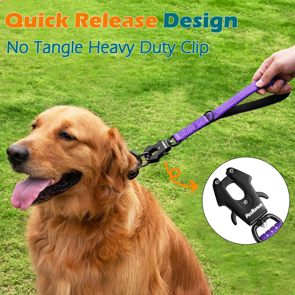 PetBonus traffic leash featuring a quick-release clasp for easy one-handed control