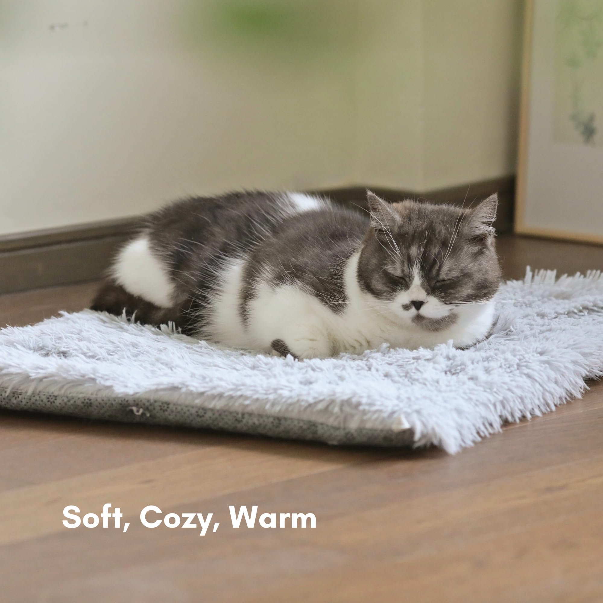 petfelix non-slip bottom cat mat anchors securely on any surface