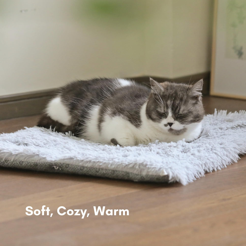 petfelix non-slip bottom cat mat anchors securely on any surface