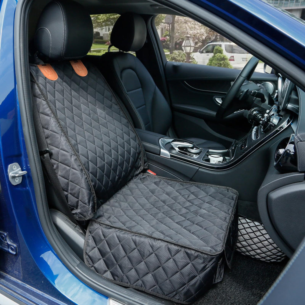 PETICON side flaps protect seat edges and prevent scratches