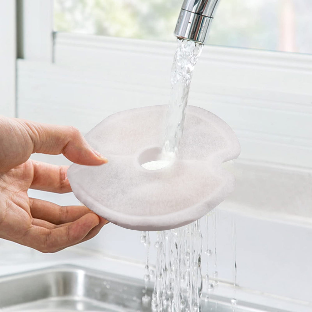 Petilog BPA-free materials support safe, clean pet water filtration.