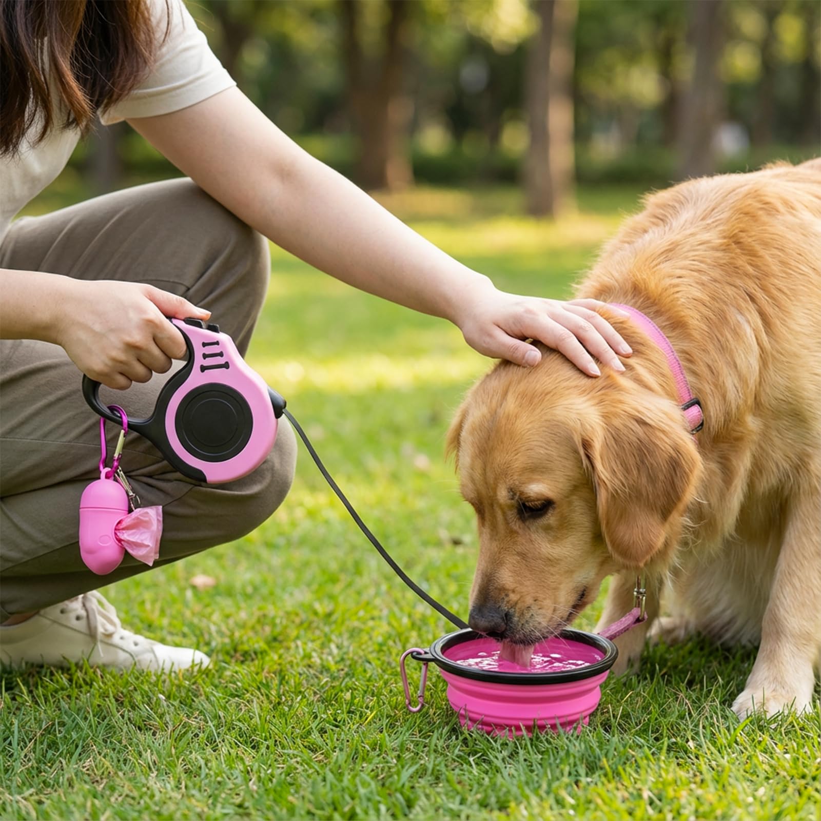 Tazón plegable PETIMP, ideal para agua en caminatas.
