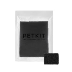 PETKIT Eversweet Max filter closeup shows dust and hair capture.
