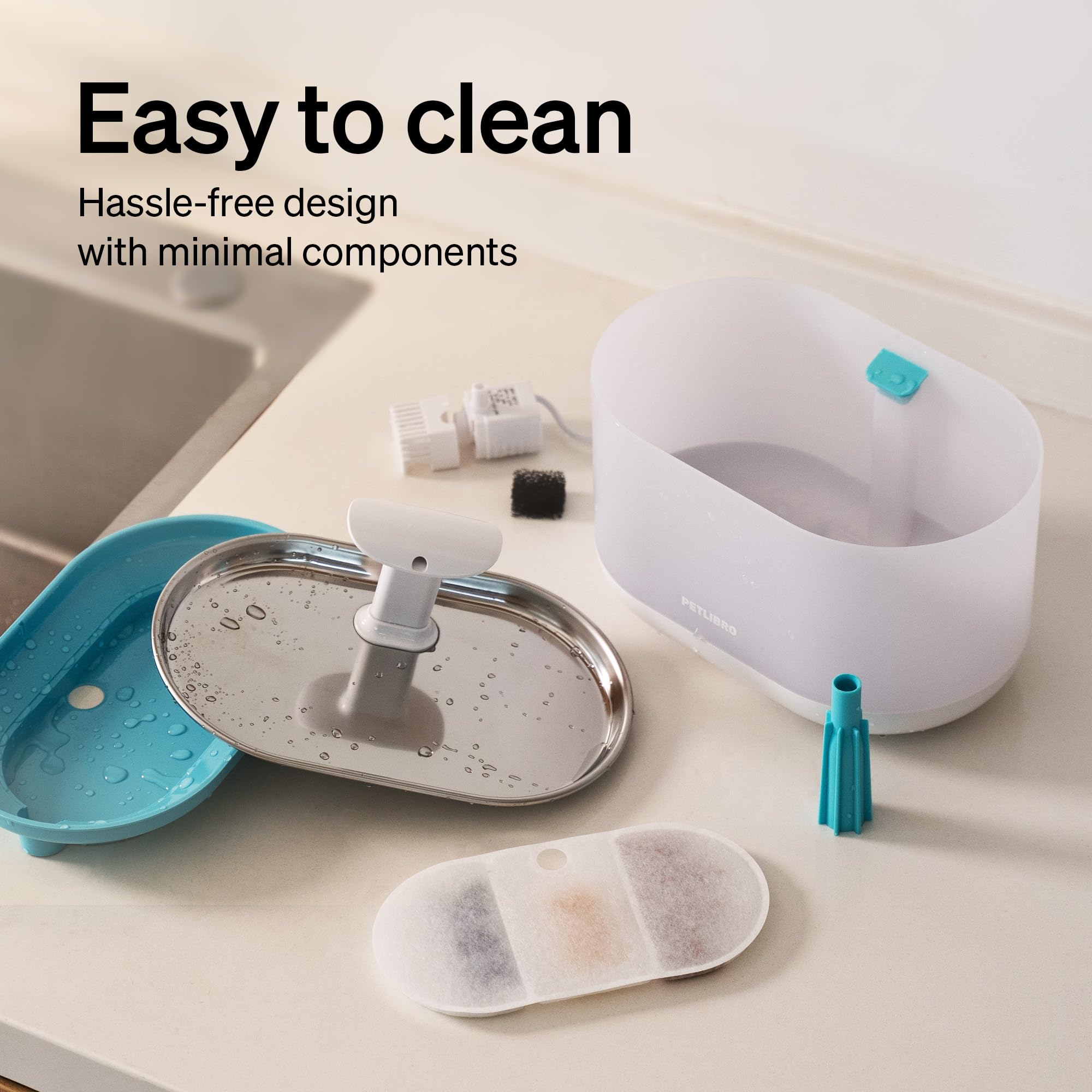 PETLIBRO Cat Water Fountain visible water level view aids daily monitoring of intake.