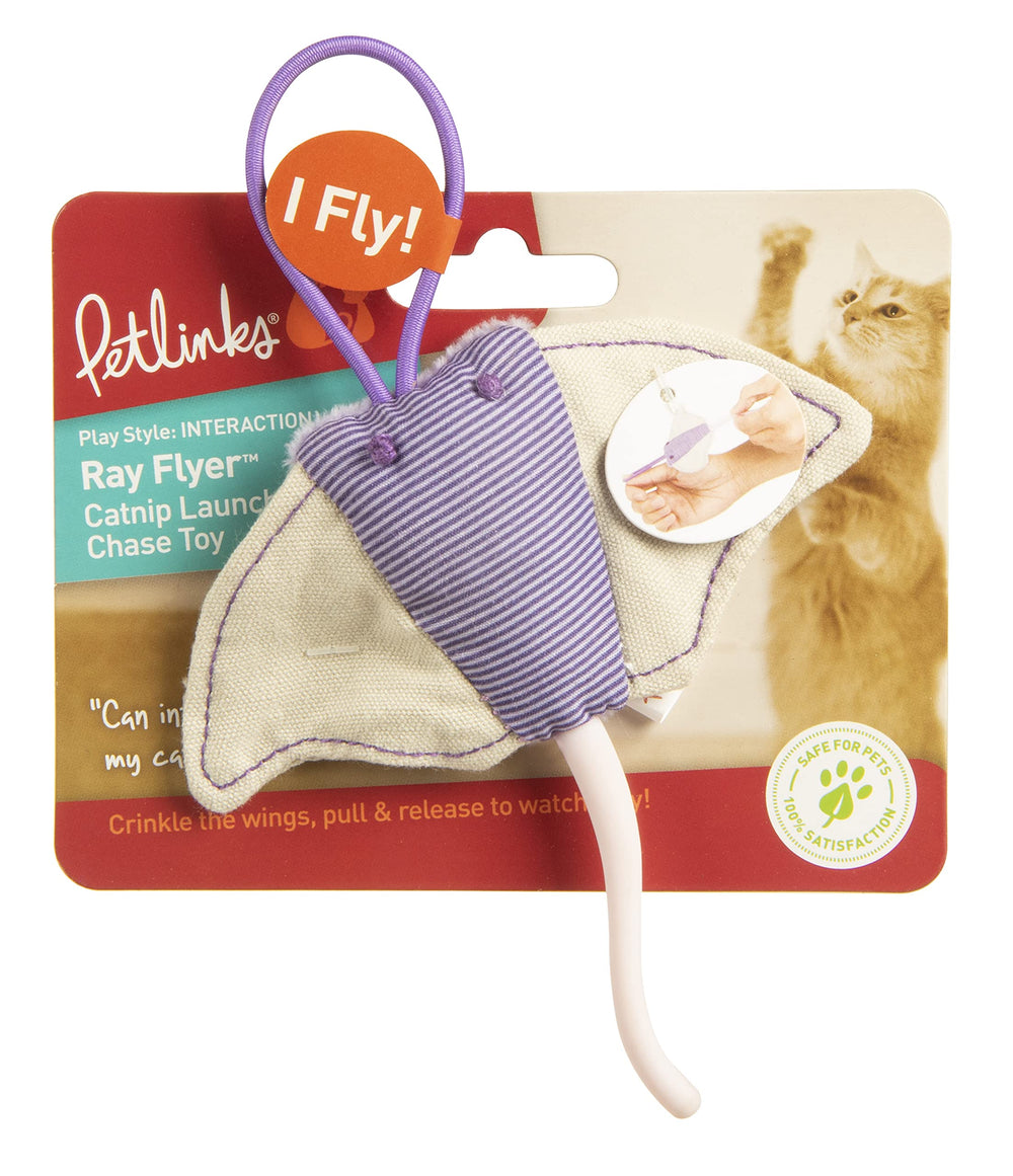 Petlinks Ray Flyer Stingray in action during interactive launch.