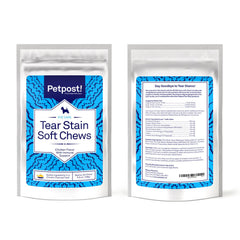 Petpost Tear Stain Soft Chews dog face image highlights tasty chicken flavor for routine care.
