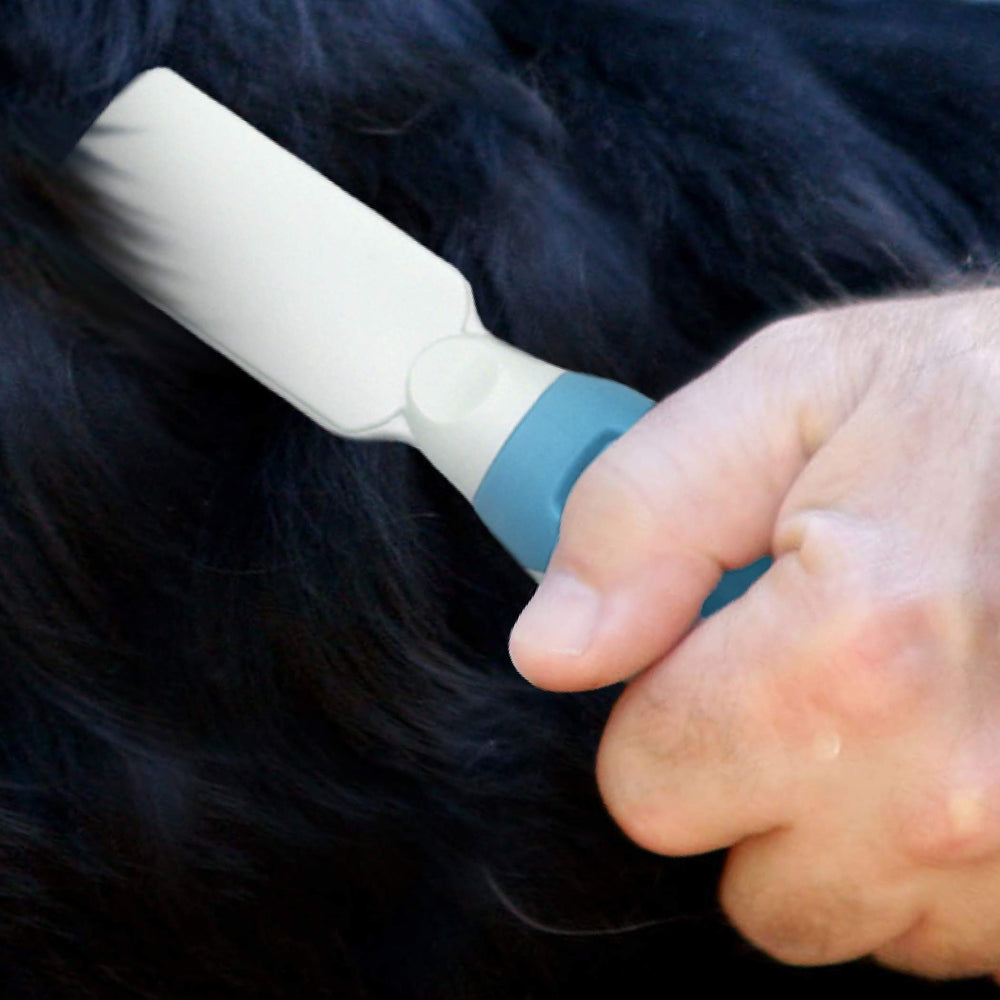 Pets First bonding grooming time with your pet becomes calmer and closer.
