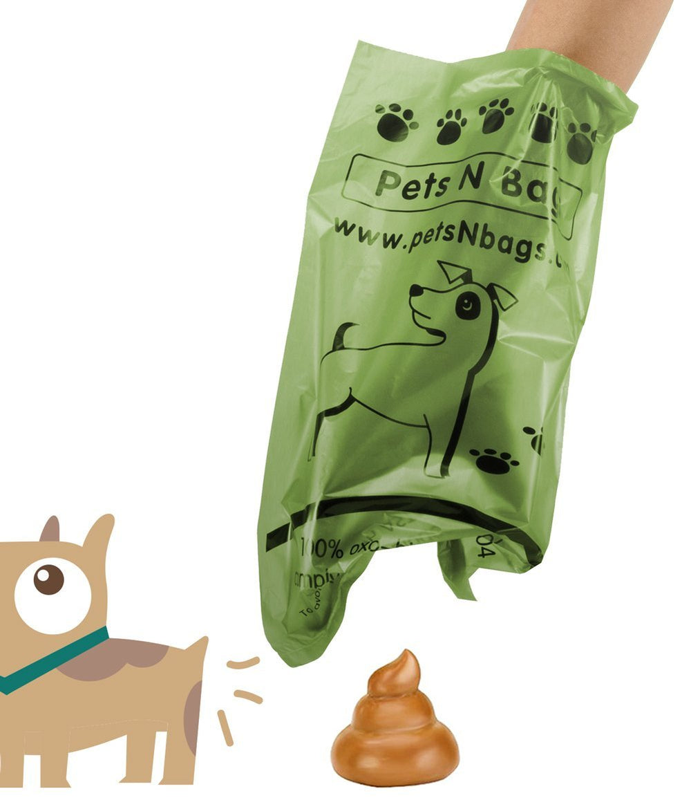 Pets N Bags water-resistant coating minimizes odor and mess