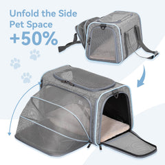 Petsfit carrier extended in expansion mode offers extra space for lounging during travel.