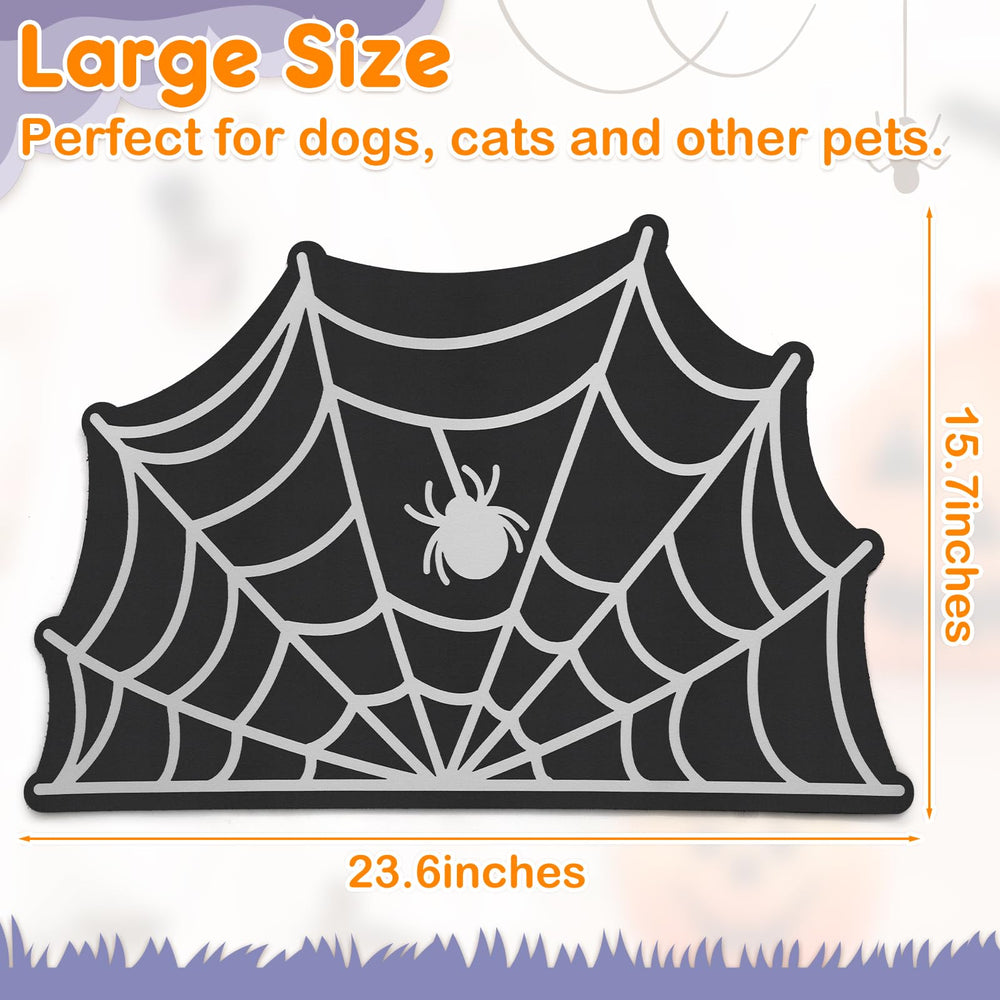 Petsinurarea spider web mat is easy to clean with a damp cloth after meals.