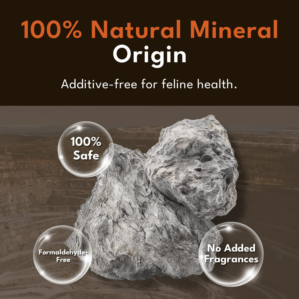 PetSnowy fast-clumping-action demonstrates quick solidification for easy scooping.