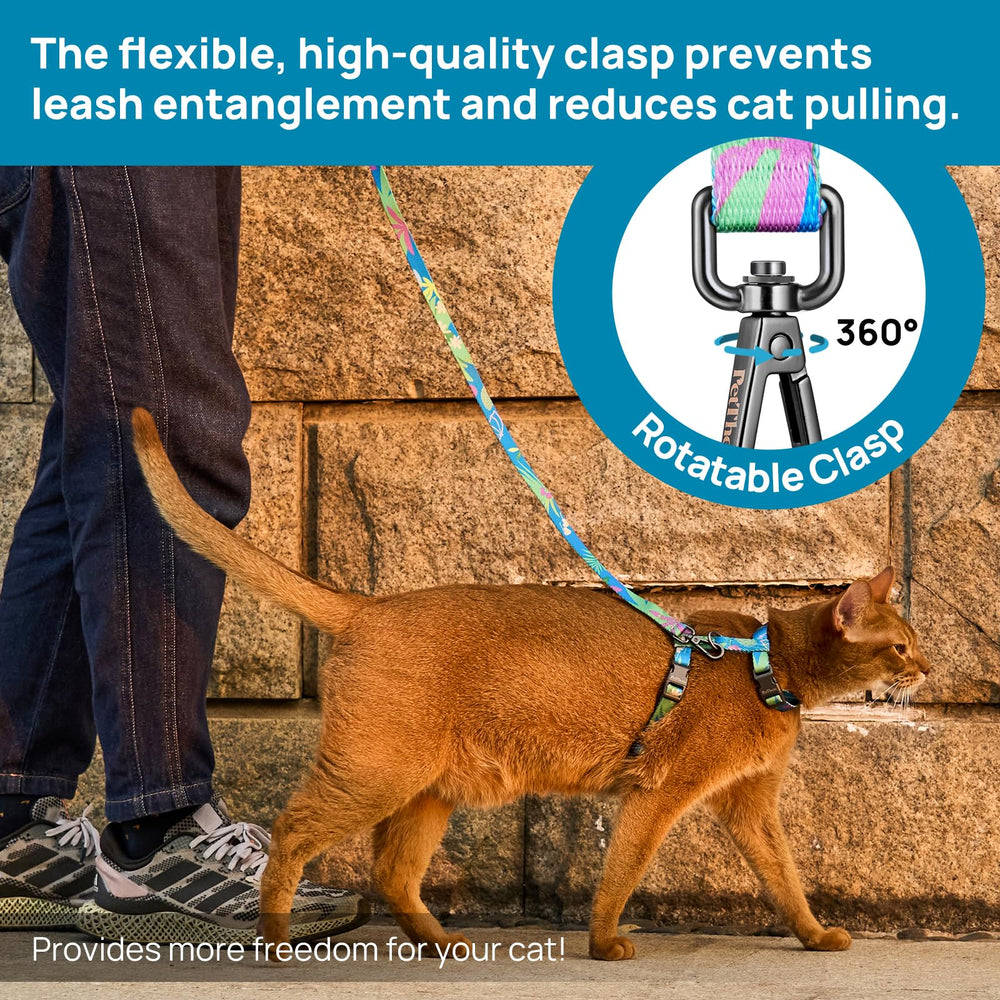 PetThem durable D-ring clip ensuring safe leash attachment